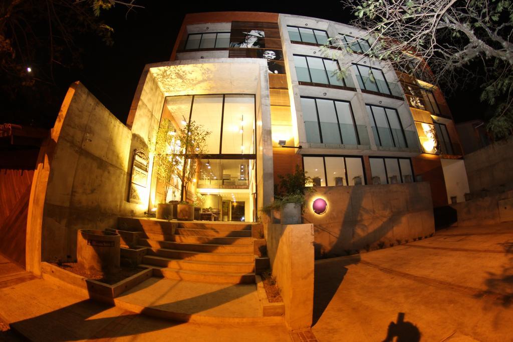 Alfonsina Hotel Boutique Santa Cruz de La Sierra Exterior photo